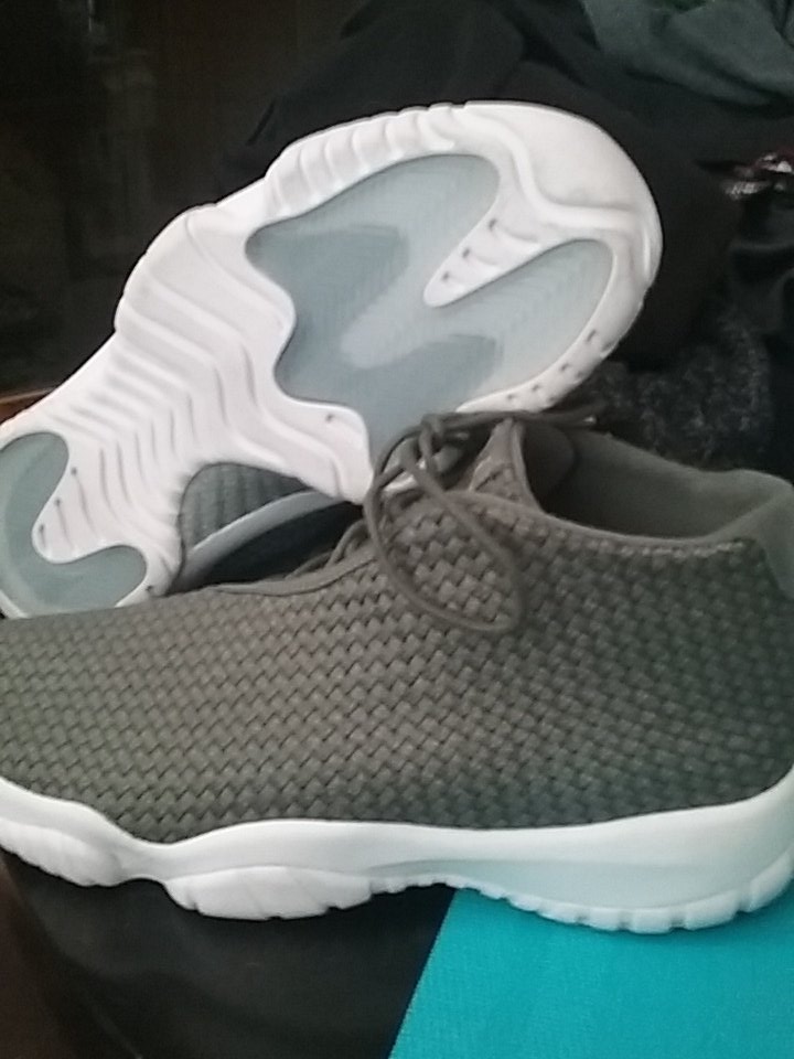 buy sell trade jordans