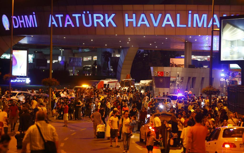 UPDATE: Nearly 50 people killed in Istanbul airport attack, Turkish official tells @AP cbsn.ws/293rgwi