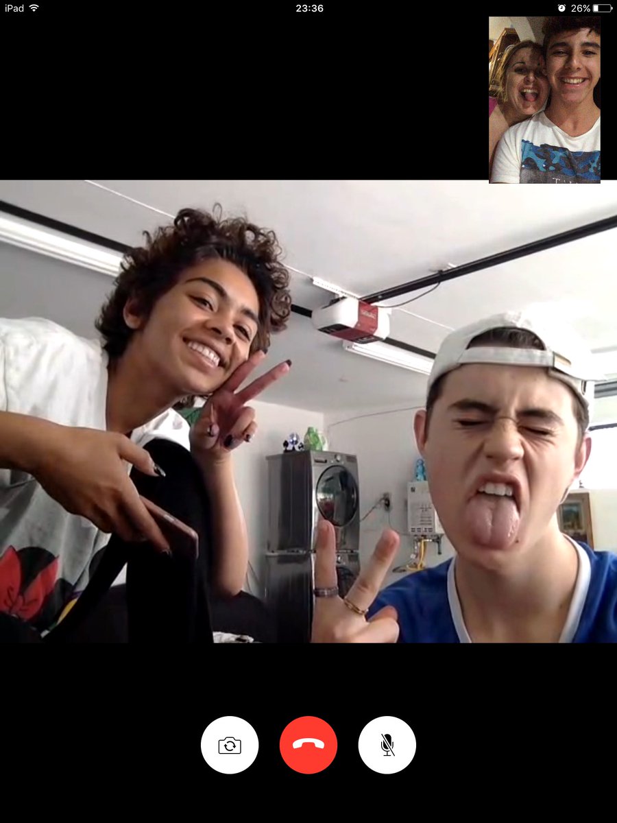 GrierPortugal's tweet photo. THANK YOU SO MUCH //João 
#FaceTimeMeNash https://t.co/KLvspogVxr