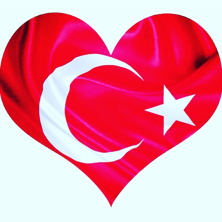 EstatesIT's tweet photo. RT @LoveLondonLTD: Sending our love from London #prayforistanbul🇹🇷 ❤️ #istanbul #pray #love #london https://t.co/2j2lS53G7x