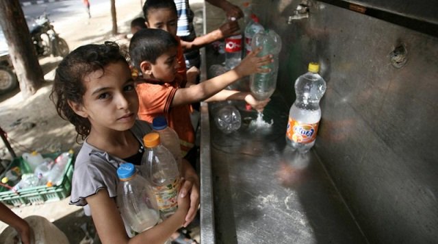 ecorepublicano's tweet photo. Israel corta el agua a palestinos de Cisjordania en pleno verano
https://t.co/M5nzlX1fow https://t.co/vUbw95tiuU