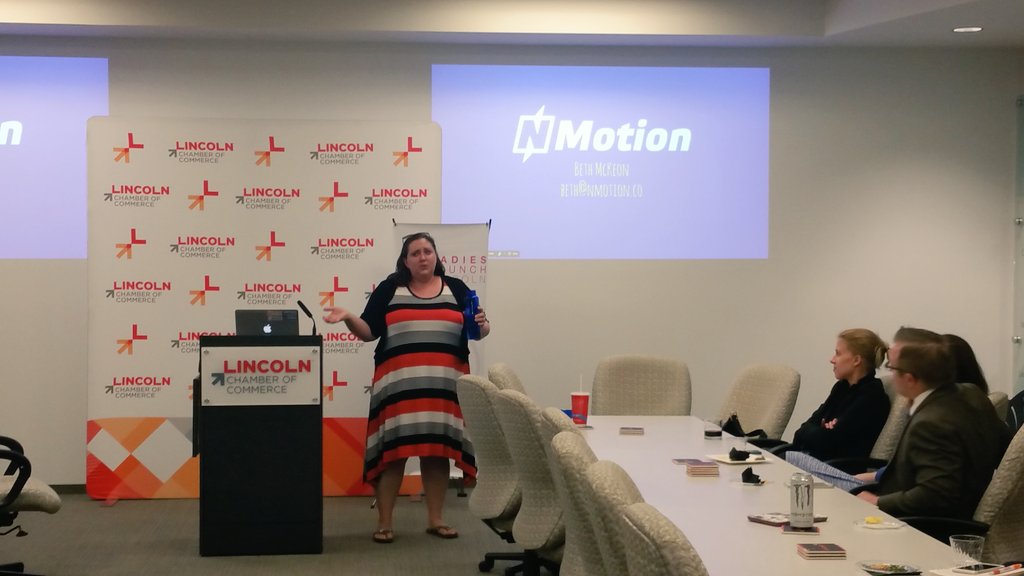 jennrosenblatt's tweet photo. The amazing @beth_mckeon from @LawrenceKidsCal & @NMotionStartup at @LadiesLaunchLNK! #MadeinLNK #LNK #Startups https://t.co/rxvnwgD5iA