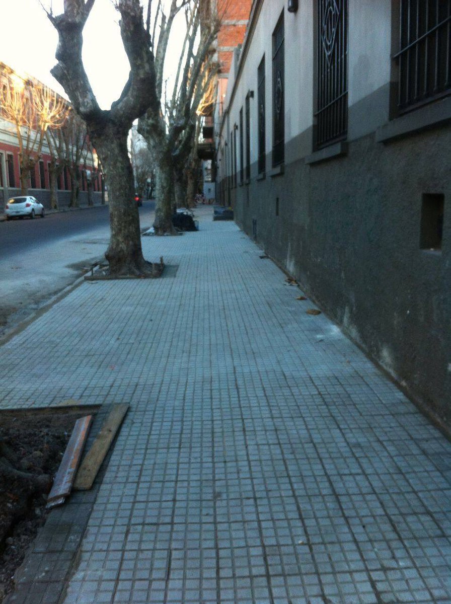 CenExlaplata's tweet photo. Seguimos trabajando y arreglando el Centro de ExAlumnos para que te sumes! #Cenex https://t.co/RJzzBEcICg https://t.co/TUtz7Mpe30