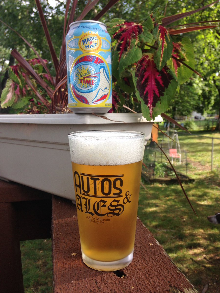 thephony_tony's tweet photo. #TopBrewsTues @BrewStuds @magichat #stealintime love this brew! https://t.co/CdFGaXIaXu