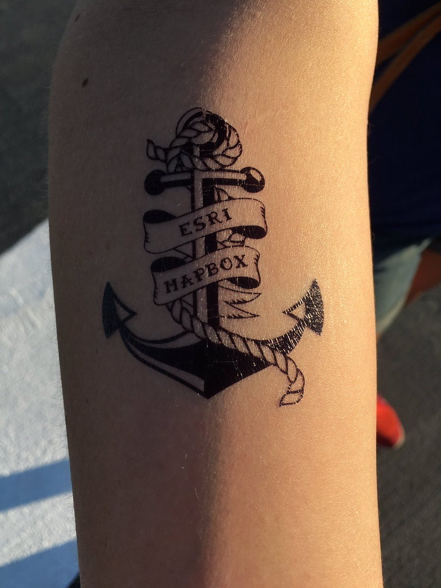 alinapaz's tweet image. Great party, everyone! @Mapbox #EsriUC #mapboxesriuc