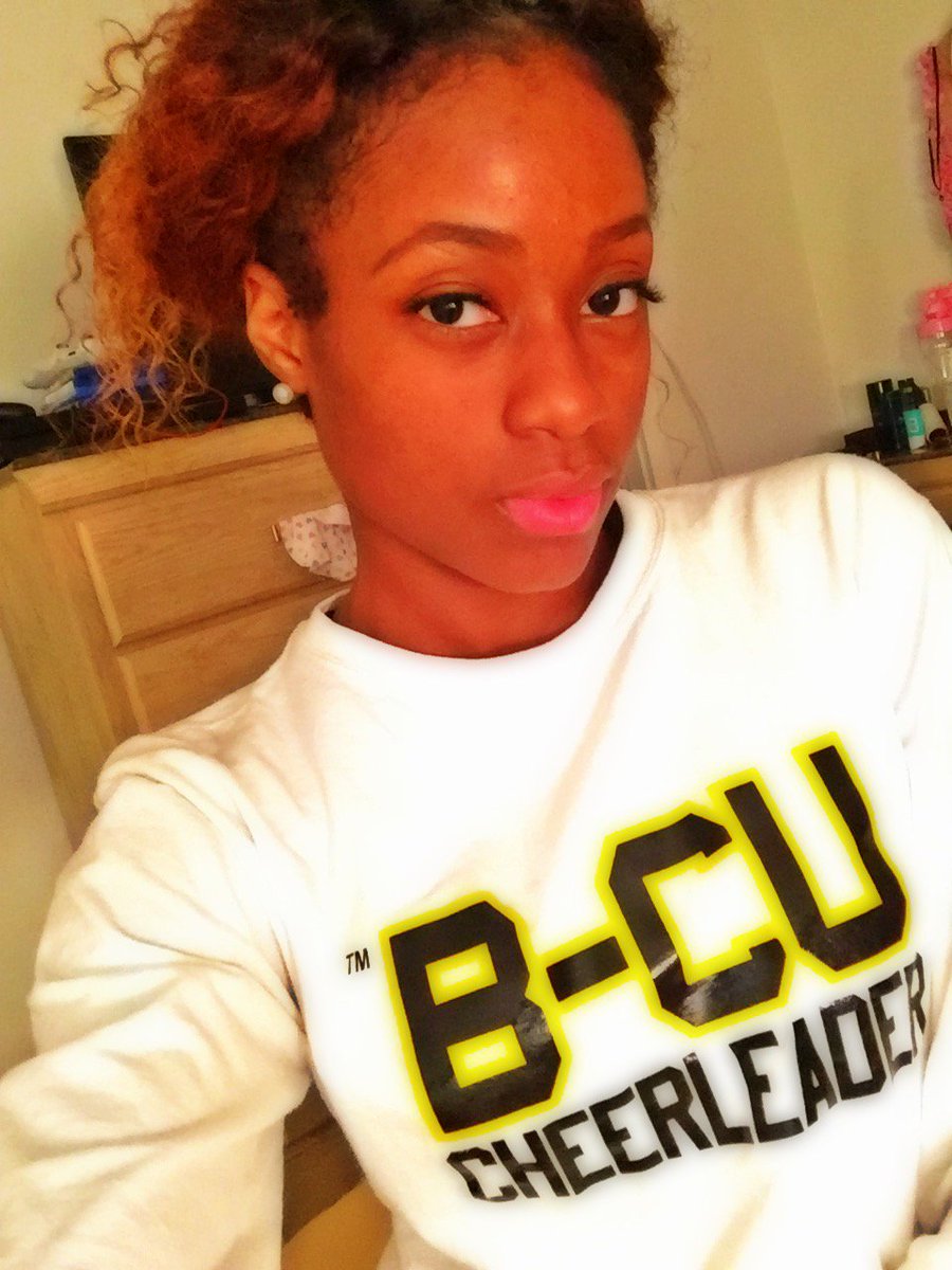 __Poodaaaa's tweet photo. #BCUGirlsBreakTheInternet #BCUCheer ๐โค๏ธ https://t.co/tUgvGlOZOZ