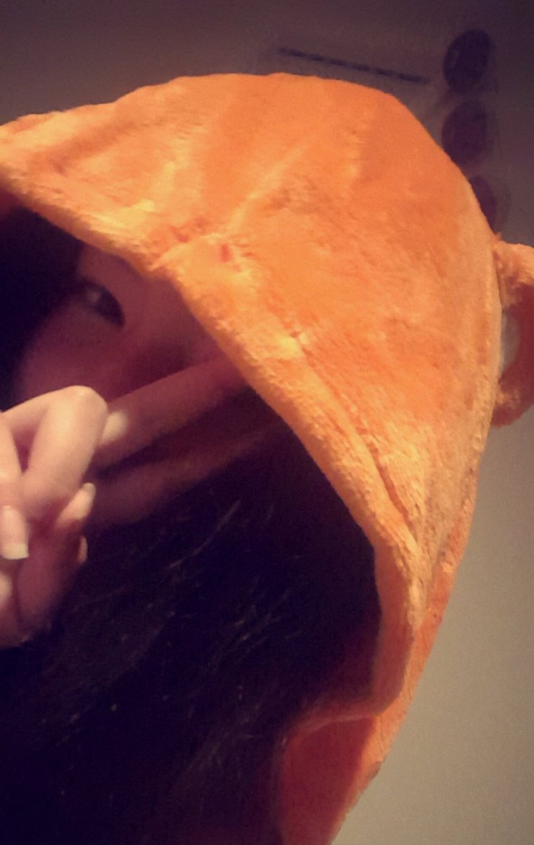Save me from the living Umaru.....