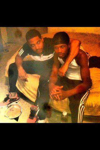 BLACKHEARTED_24's tweet photo. HAPPY BDAY TO MY CRASY TWIN MY #BLOODER ENJOY LOVE U BRO https://t.co/UVAvlUmrJ5