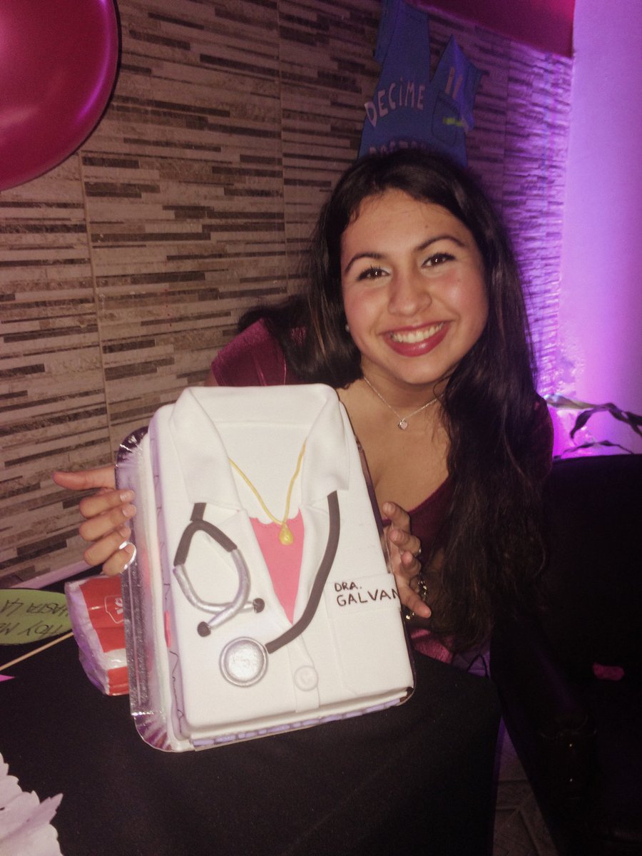 _AgustinaGalvan's tweet photo. #DraGalván #MeRecibí 💉💊🌡💖 https://t.co/1d4Pisyoh5