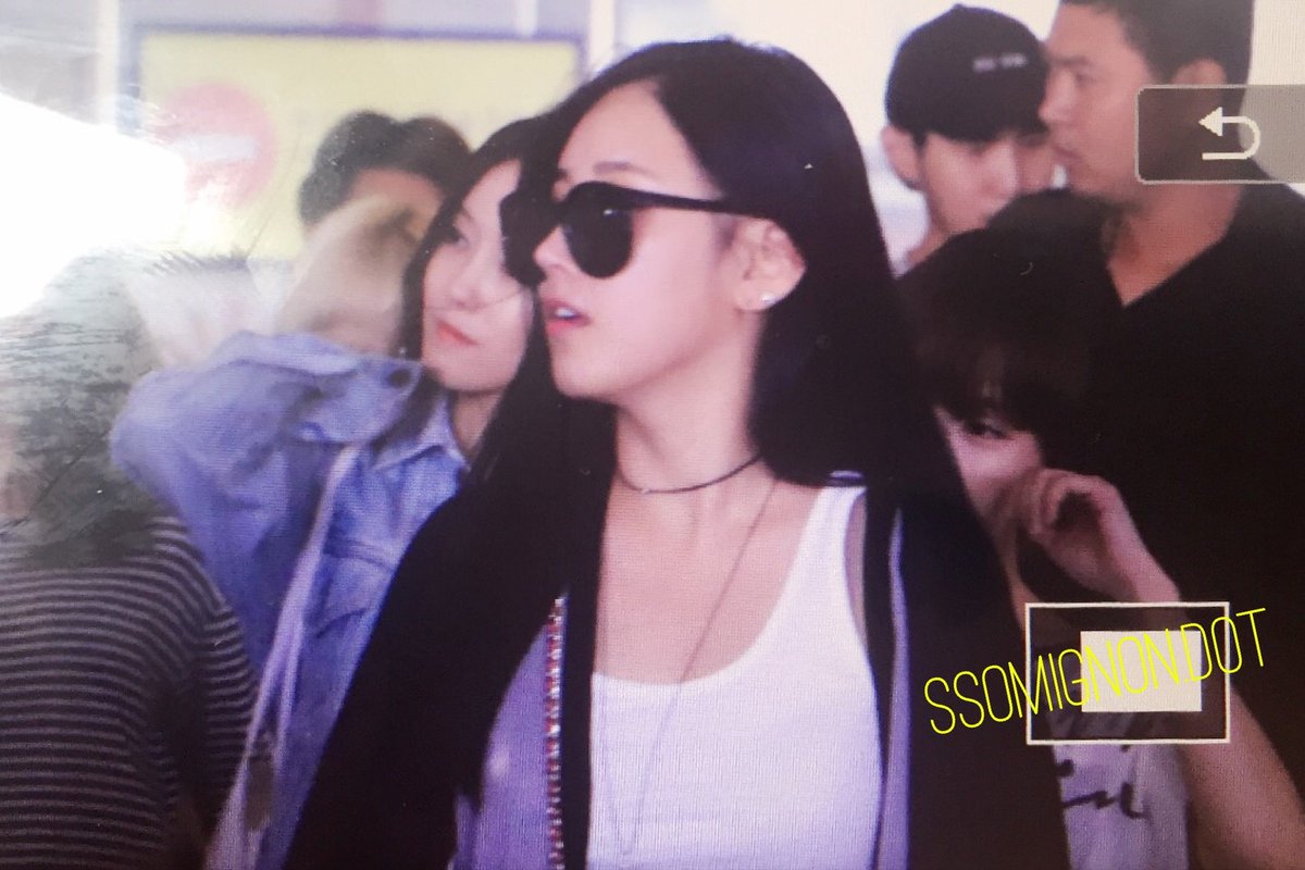 ssomignon's tweet photo. 160628 Gimpo Departure &amp; Beijing Arrival Preview @sohotmelody #소연 #소야니 #Soyeon #ParkSoyeon #Soyani  #ソヨン #S #티아라 https://t.co/pADyGM4Nve