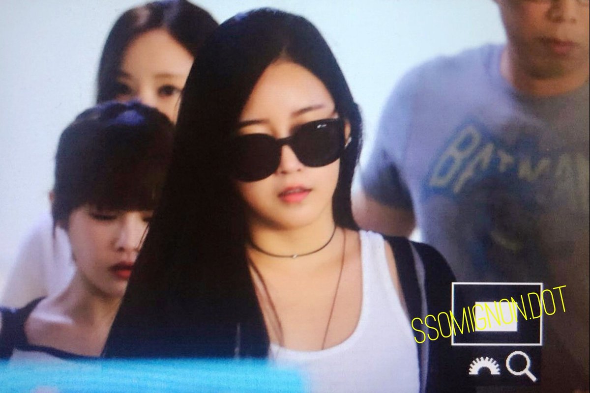 ssomignon's tweet photo. 160628 Gimpo Departure &amp; Beijing Arrival Preview @sohotmelody #소연 #소야니 #Soyeon #ParkSoyeon #Soyani  #ソヨン #S #티아라 https://t.co/pADyGM4Nve