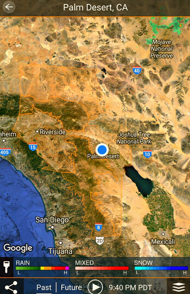 AnInsidersGuide's tweet photo. Heat Advisory Persists in highlighted area, slight showers now in the Mojave but not here. Hot, humid #findapool https://t.co/J7un9gF6aG