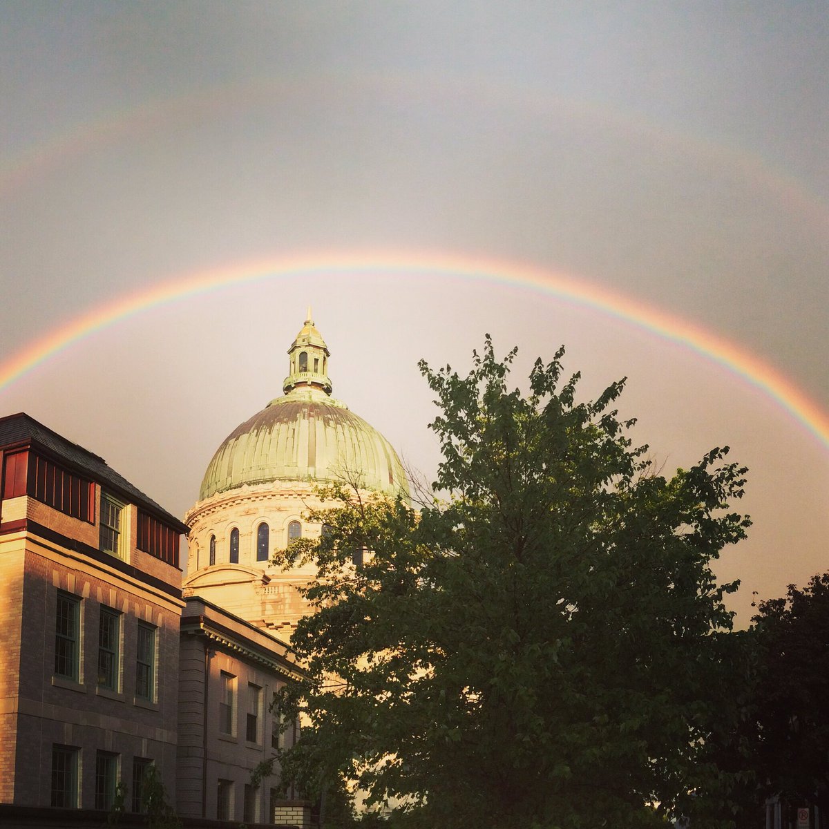 The <a href="/NavalAcademy/">U.S. Naval Academy</a> ....the best place on earth.