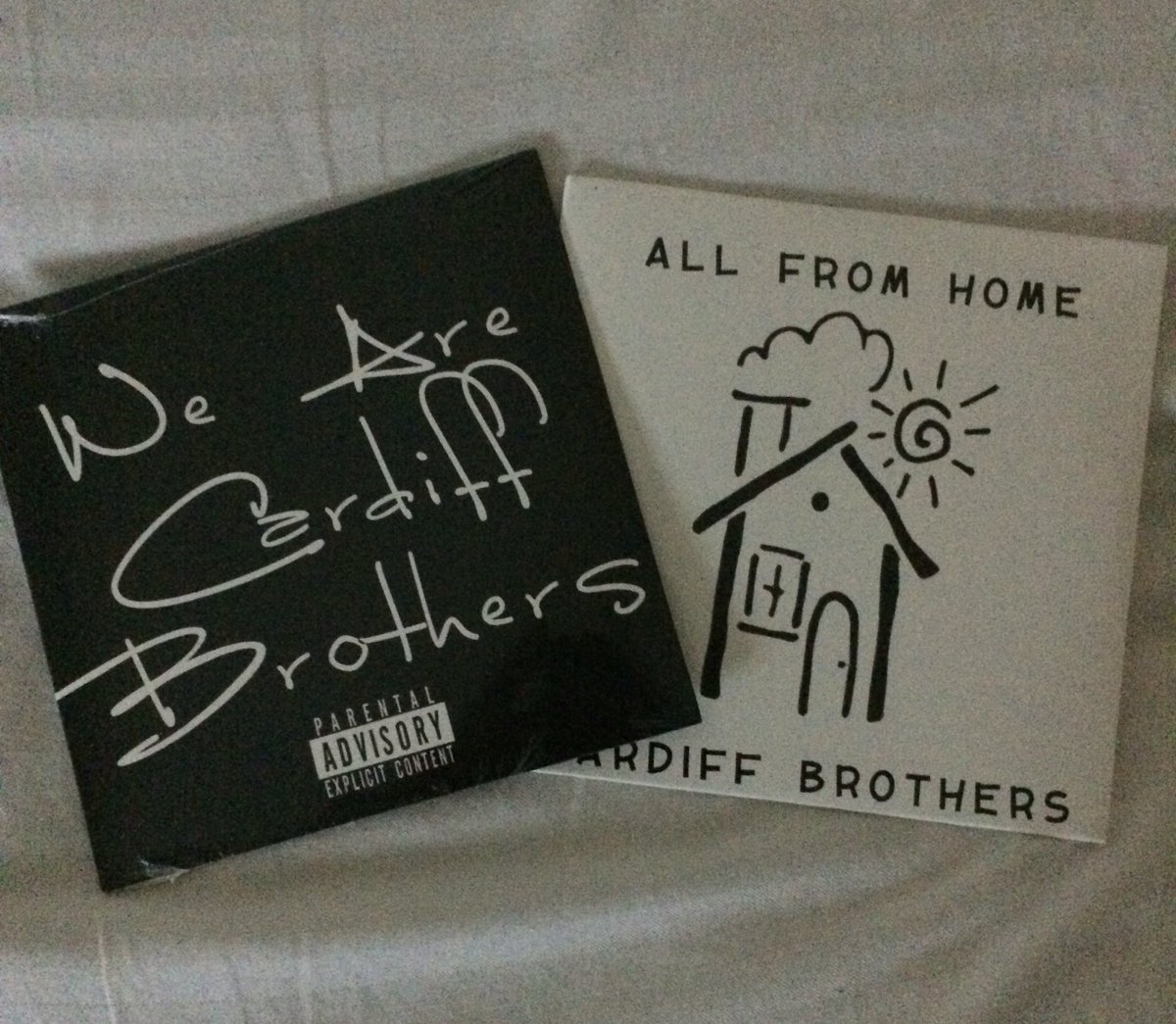 xbrandonatchley's tweet photo. Ayyyy got my hard copies ayyyy thanks fellas!!!!! #wearecardiffbrothers #allfromhome #dontsleep @CardiffBros https://t.co/NvHYjP7fNY