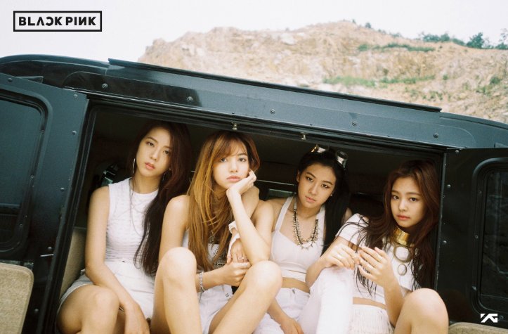 YG_BLACKPINK's tweet photo. BLACK PINK is the name of the YG NEW GIRL GROUP 

#BLACKPINK #YGNEWGIRLGROUP #YGNEWGIRLS https://t.co/2W4at3iaHK