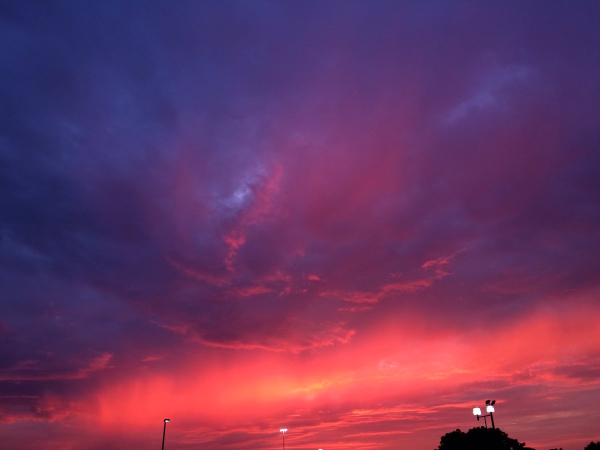 HarperStiff's tweet photo. It got even better 30 seconds later.. God is so powerful. https://t.co/uuTKB553OF