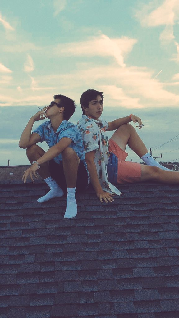 GoettelDaniel's tweet photo. New album droppin soon👀#lookout https://t.co/1ZZtvh1iXg