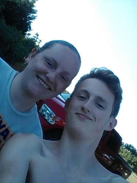 TheFilmJr's tweet photo. Had fun at my sisters pool today https://t.co/Xa3RdYGka8