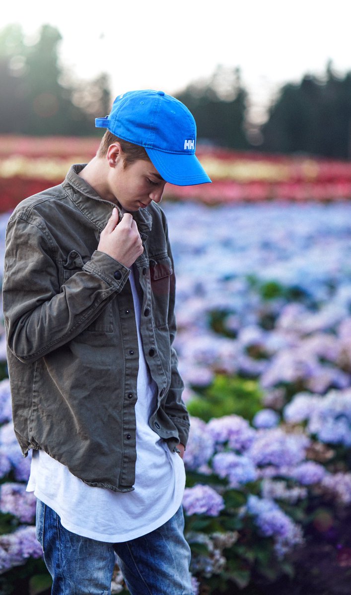 SeaveyDaniel's tweet photo. 🌺🌹🌷 https://t.co/Y31OzoY7lw
