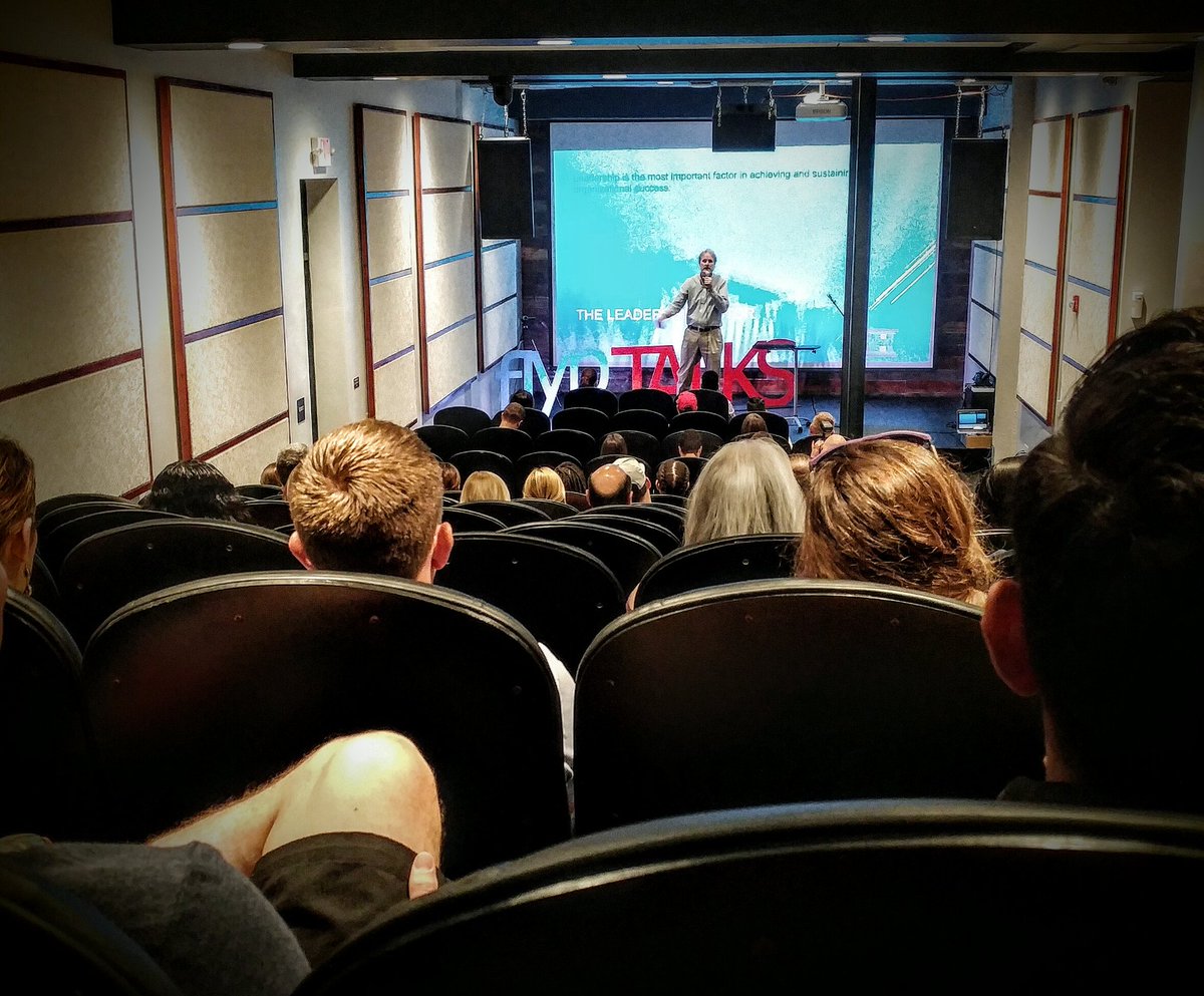 FLYPinfo's tweet photo. Mike Goossen giving an interactive talk about leadership qualities. #LeadServeConnect #FLYPtalks https://t.co/ll5FQZzqH7