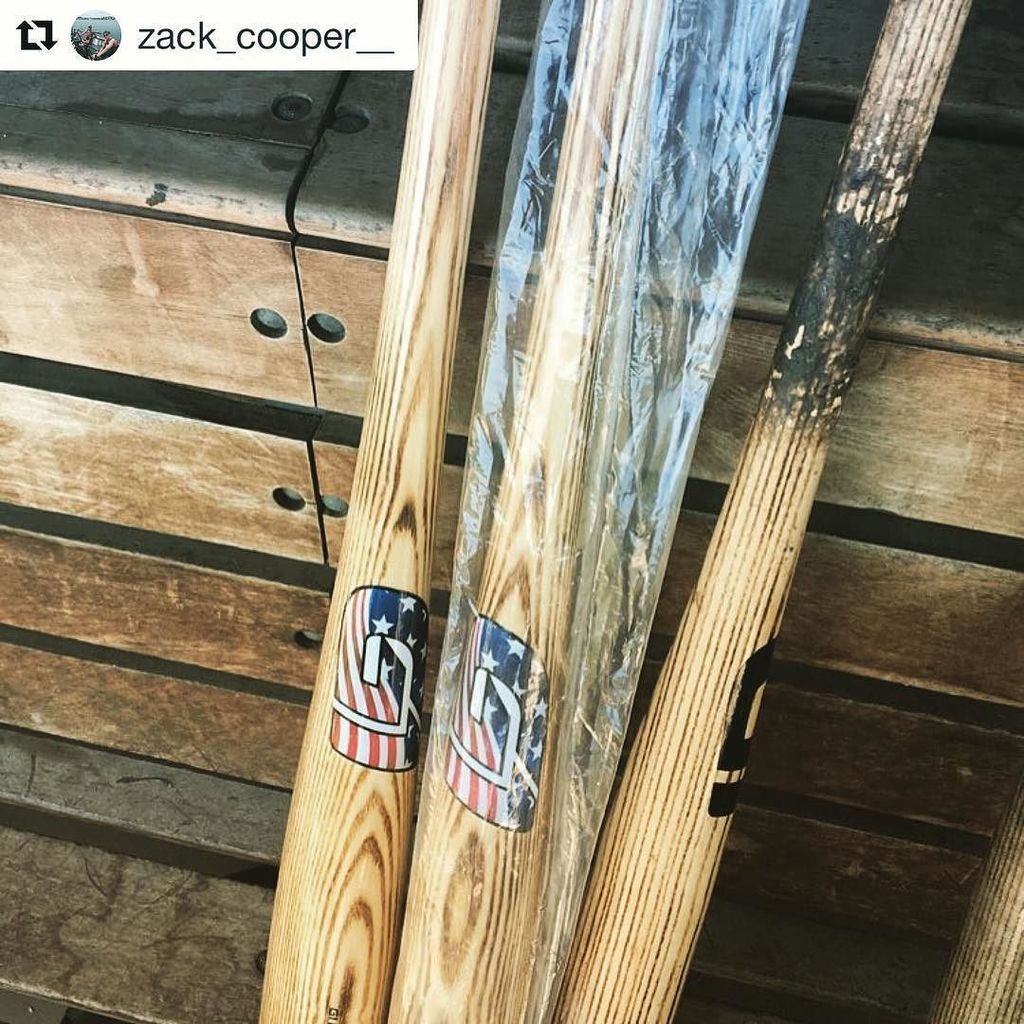 Game1Sports's tweet photo. #shoutout to @zack_cooper__ model 318 33/30 #proash ・・・
New bats⚾️ @g1batscom https://t.co/A4aDQhBwoy https://t.co/8BjR8w8T3Q