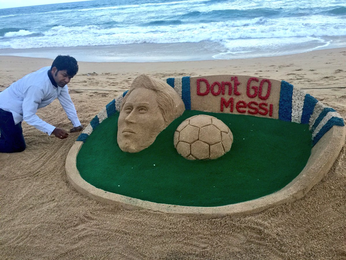 sudarsansand's tweet photo. My sand sculpture on #football legend #LionelMessi with message #DontGoMessi at Puri beach in india.
#MessiRetires https://t.co/D9rRGw1Q4a