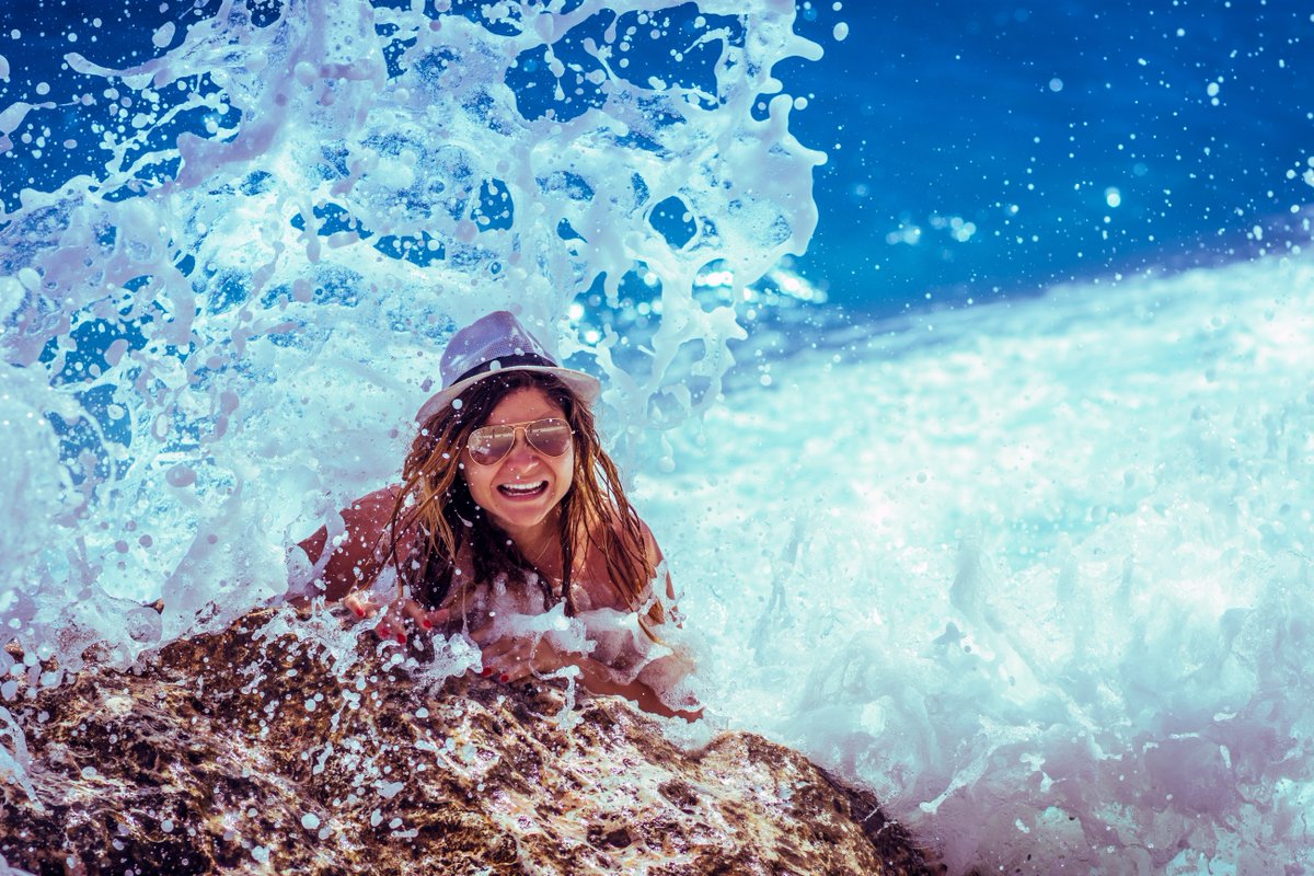 Luckystrummer's tweet photo. If you can't cross the ocean, at least play in it! #SplashLifestyle https://t.co/rMJlT3j92W