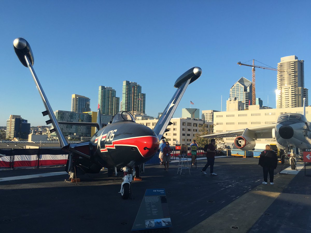 Celena2000's tweet image. #mapboxesriuc  Hanging out on the flight deck - talking about our mapping app WeBikeSD