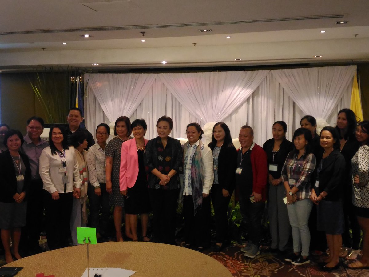 COMELEC_GAD's tweet photo. What's happening now in Bayleaf Hotel?

COMELEC working on political equality... https://t.co/rDHVP1OpTj