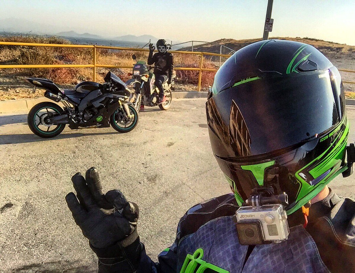 bakerXderek_ tweet picture