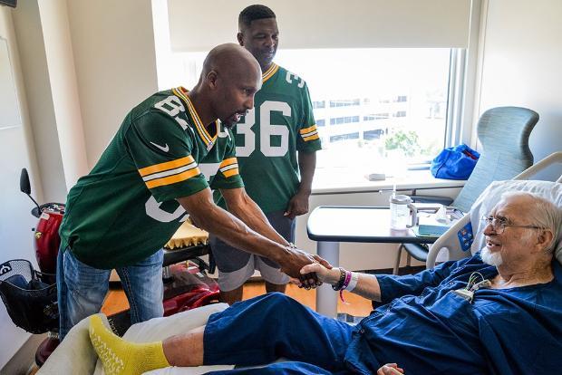 packers's tweet photo. The 11th annual #TailgateTour wrapped up 1 week ago.

Let's take a look back 🚍: https://t.co/04mv5q9iU0 https://t.co/9hJTr7kMd6