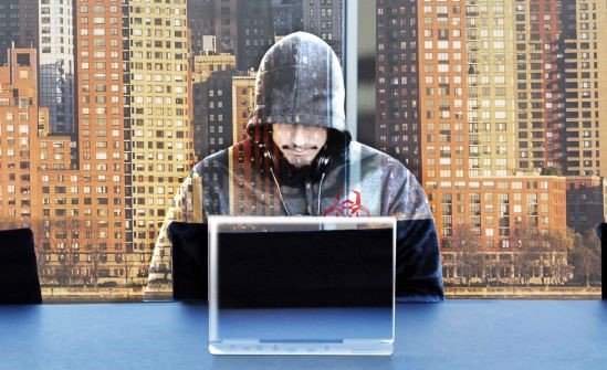 Venafi's tweet photo. Does #encryption mean you are #safe. Nope. Bad guys hide there. #getprotection https://t.co/kii732GbMq https://t.co/72mhUtwCKt