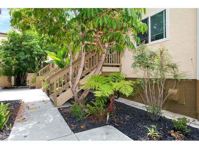 RealtyExpertsSD's tweet photo. North #PacificBeach #quiet 2bd 1ba in 12 unit bldg offers beach living without the noise https://t.co/u36ADF2eet https://t.co/AHf86BxE8x