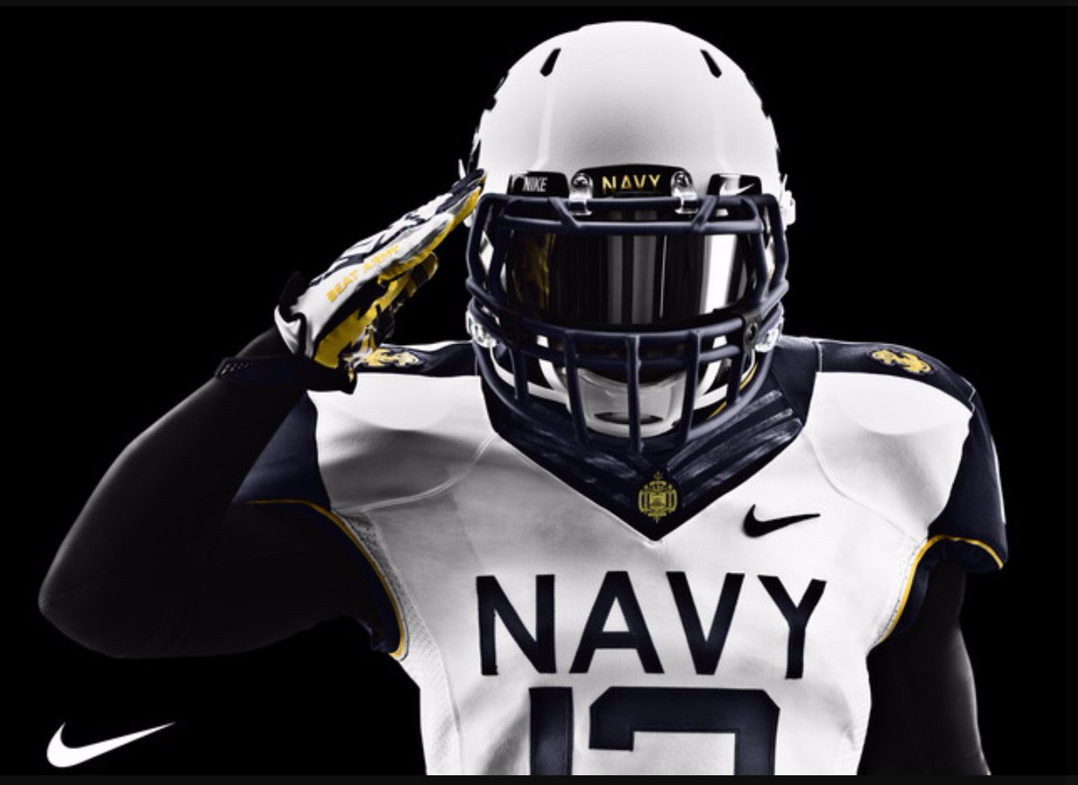 OFFIClALTY's tweet photo. Blessed to announce that I am committing to the Naval Academy 🏈 #RaiseTheSail https://t.co/hByNcLbf1b