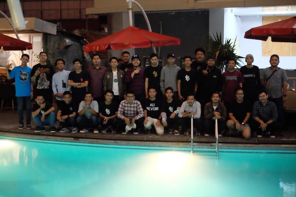 Wohoo !
Semalem BRANGKAS allhamdulilah sudah terlaksana ! <a href="/3foil_id_smg/">3foil.id Semarang</a> suwun kas udah dateng 👌🔥