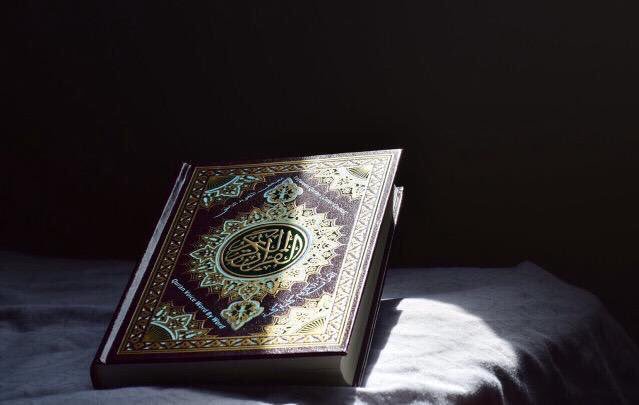 1122tty's tweet photo. القرآن دائما لديه الإجابة                                    "Quran always has the answer" https://t.co/INWwpf2hdf