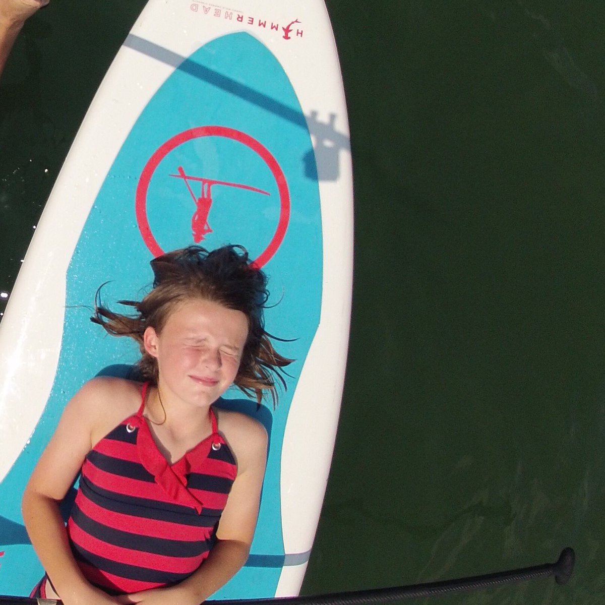 Maybe we should've worn sunglasses. 😎😎😎 #smithlakepaddleboards #smithlake #yoloboard #futuresobright #tocool