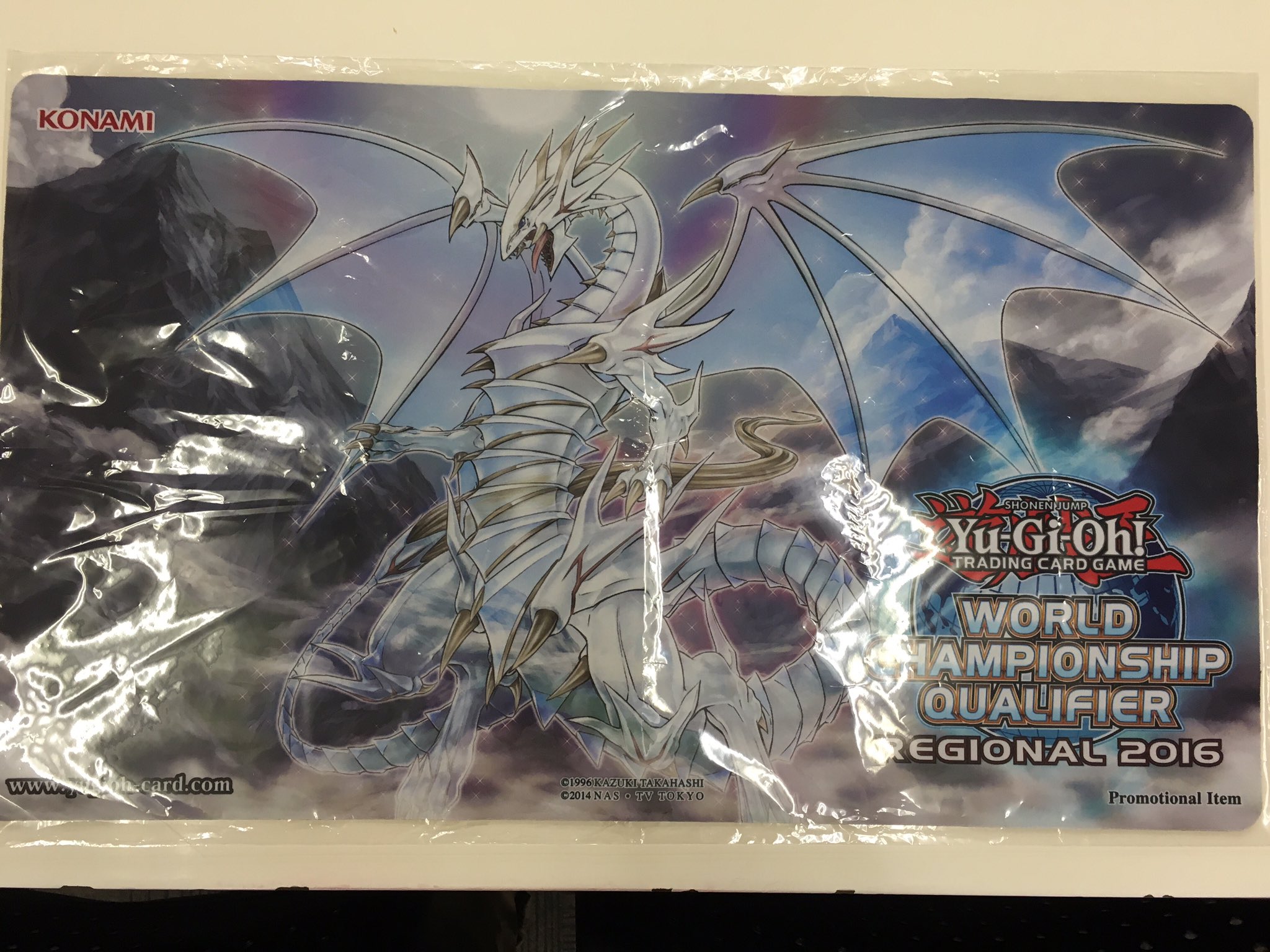 遊戯王 青眼の精霊龍 プレイマット wcq- 遊戯王 青眼の精霊龍 プレイマット wcq-