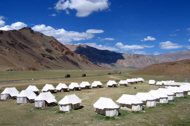 Best Camping Sites in India: Spent Time With The Mother Nature. #CampingInIndia mytripdesire.com/best-camping-s…