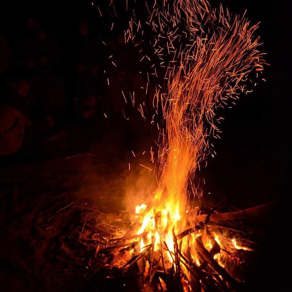 Zone_Camp's tweet photo. Camping Night #campingnight #campingislife #campinglife #campingadventure #campingtrip #campingwithdogs #firepit #f… https://t.co/4ATiKAm1JG