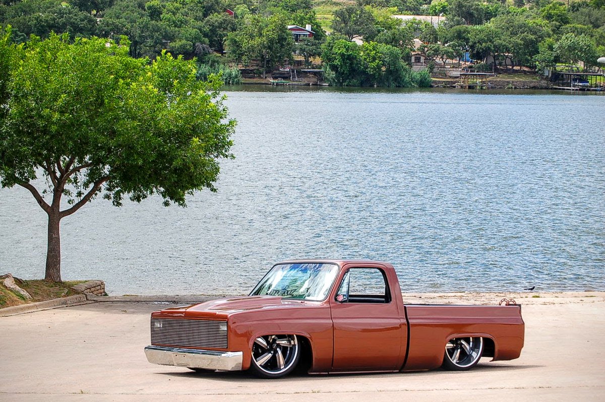 DallRio's tweet photo. #baggedchevy #lasi10 #racelinewheels #nopasanada #justchillin #imperiouztejas #imperiouz #gotemhatinrides https://t.co/y1bKbvDZf2