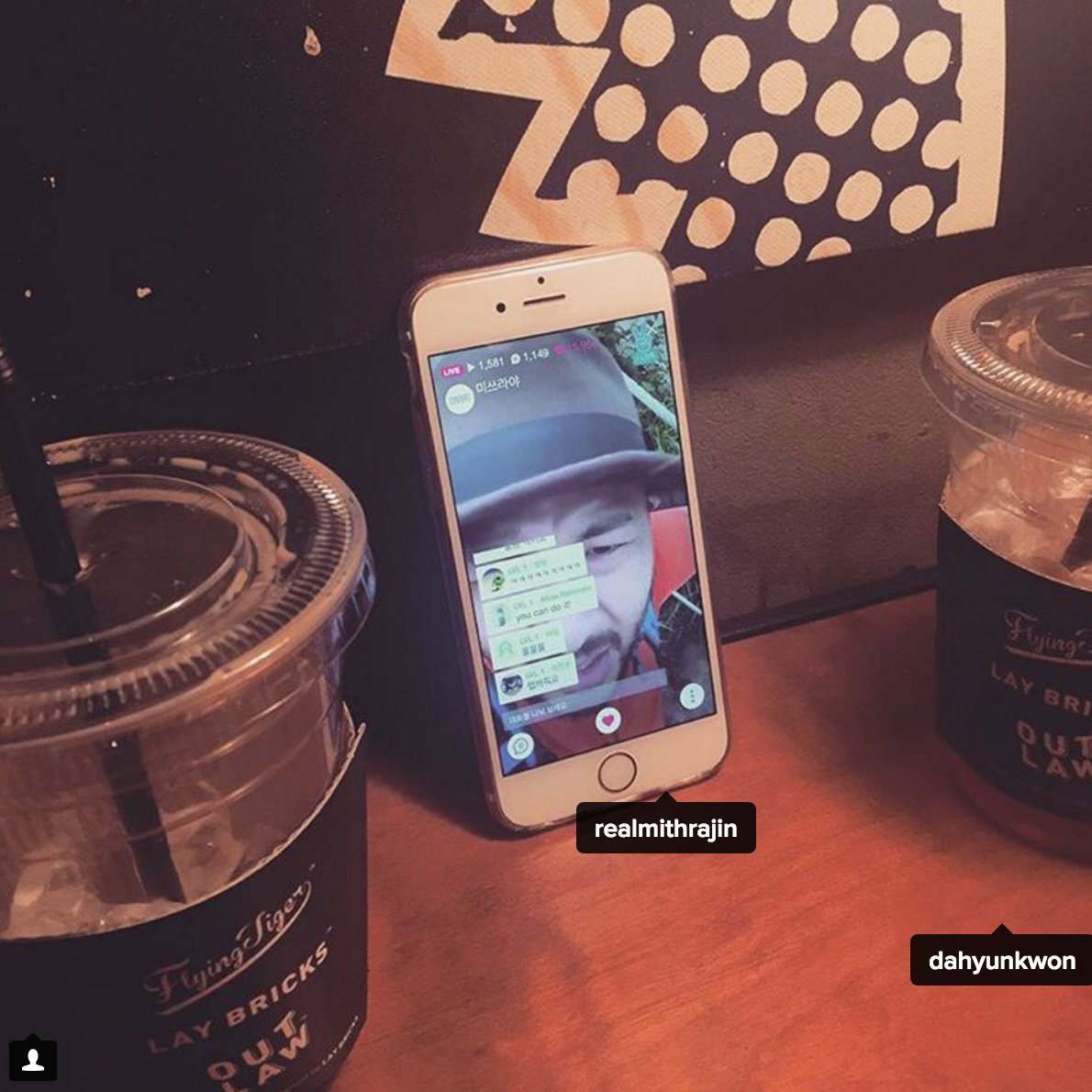 icaruswalksnet's tweet photo. uijinnnnnn IG:
with Dahyun💕 in a nice cool café sorry sorry
#Mithraya💪🏻💦
#Fighting👽
#EpikHighSummerConLetsGo https://t.co/doY8VQuxK5