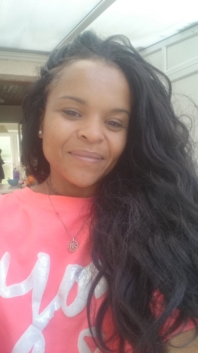 Feeling blessed up. BARCELONA here I come to nice up the mic...
..