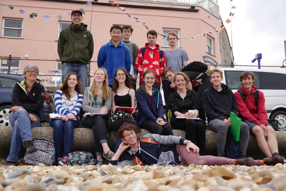 ColytonGeog's tweet image. Y11 Geog Fieldwork, Seaton regeneration and Lyme Regis coastal management #fieldwork #realgeography #jurassiccoast
