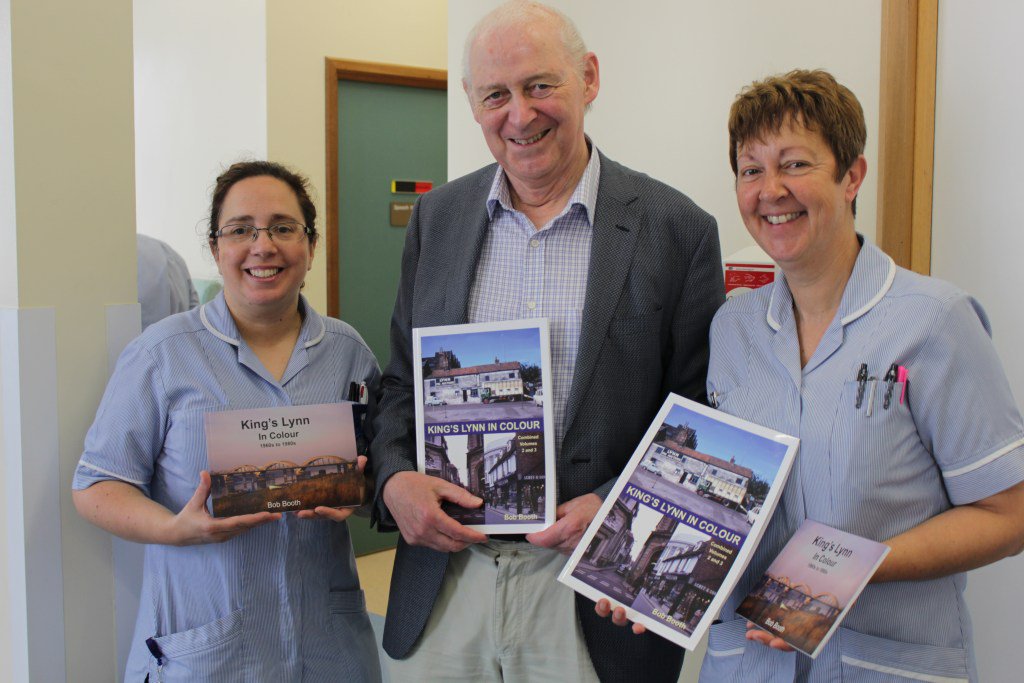 Author supports the Queen Elizabeth Hospital qehklmediahub.com/2016/06/29/aut…