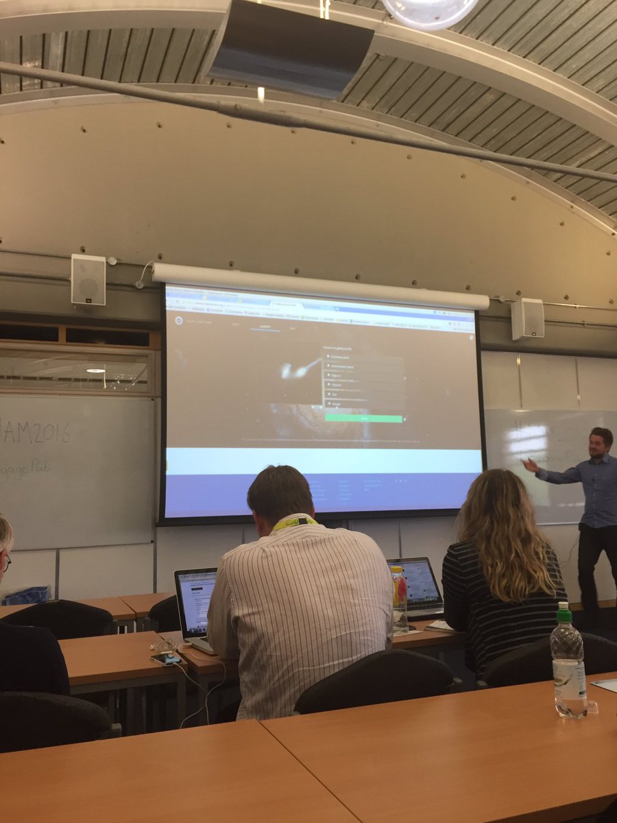 rgachampion's tweet photo. Galaxyzoo built in 3mins #NAM2016 #engagepub amazing! https://t.co/qBgnkQXNBo