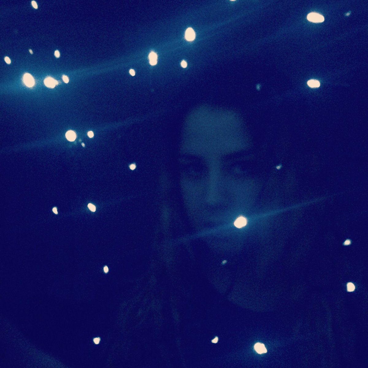 LorenRyan19's tweet photo. #stars #fight#LorenRyan #fairylights #dark #staytuned https://t.co/XvcUD7oQNl