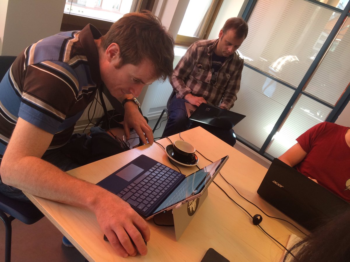 HealthSight's tweet photo. @Health_IT @MicrosoftSE @TaDaweb Hackfest Part 2 – transforming disease prevention https://t.co/LMpWlbs1Ty https://t.co/EmldXal60Q