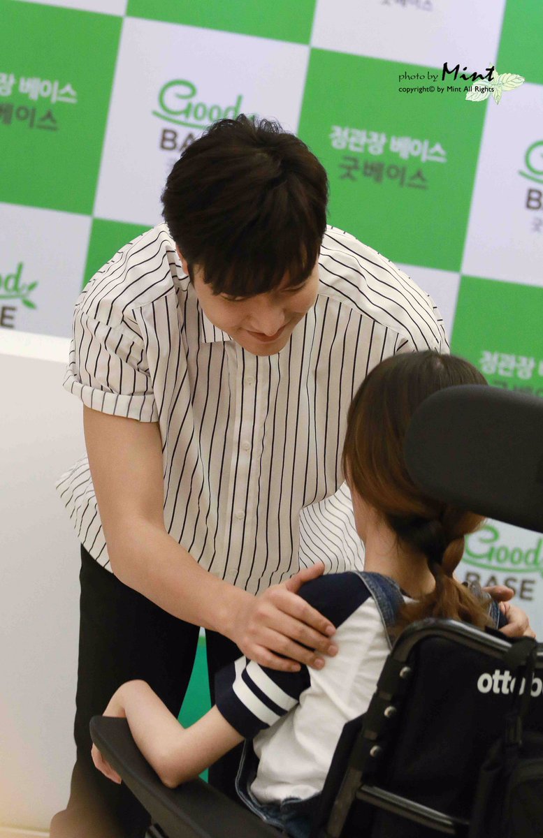 16Bian's tweet photo. #굿베이스 #이민호 즐거운 하루 https://t.co/ZIRyvWbFSQ