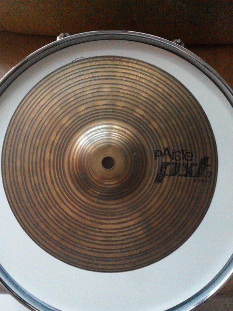 BiGG14NT's tweet photo. @DrumBagus jual splash 10" 300rb khusus jawa &amp; jkt free ongkir,lokasi surabaya https://t.co/PfQTawnysT